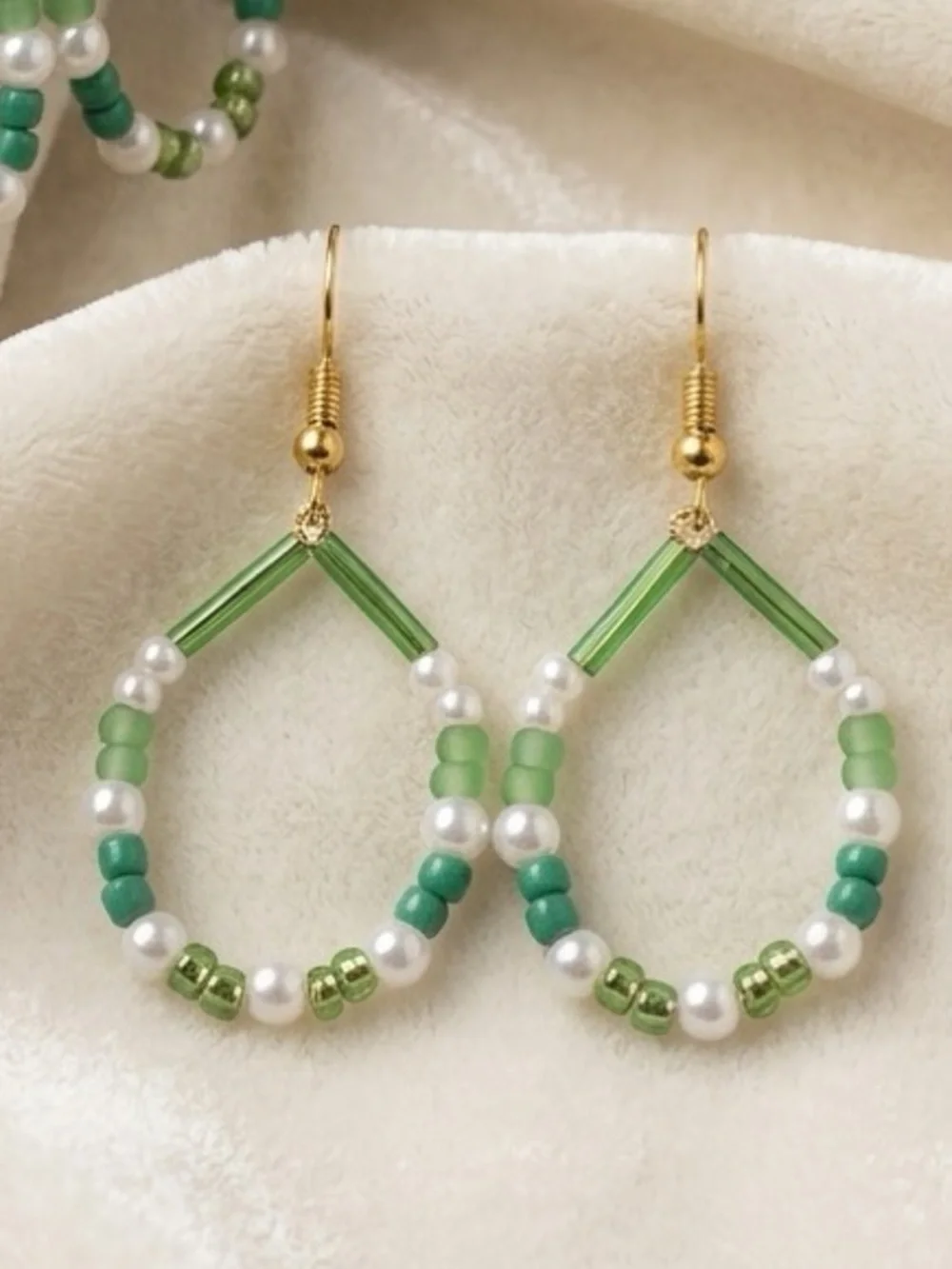 ❤️Green Beaded Teardrop Earrings
